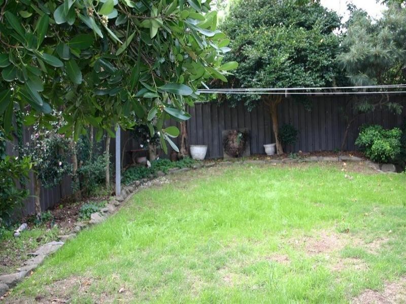 27 Warwick Parade, Castle Hill NSW 2154