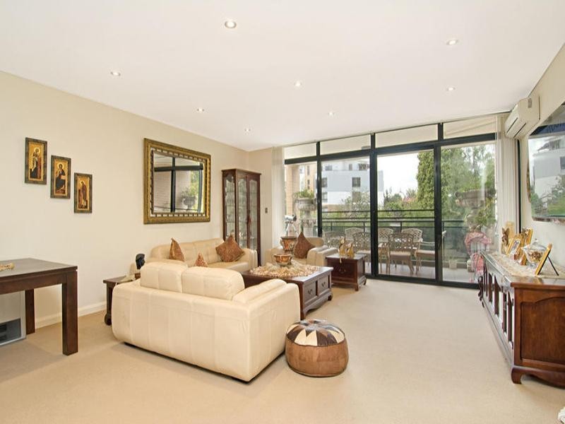 86/2-4 Purser Avenue, Castle Hill NSW 2154