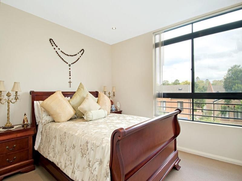 86/2-4 Purser Avenue, Castle Hill NSW 2154