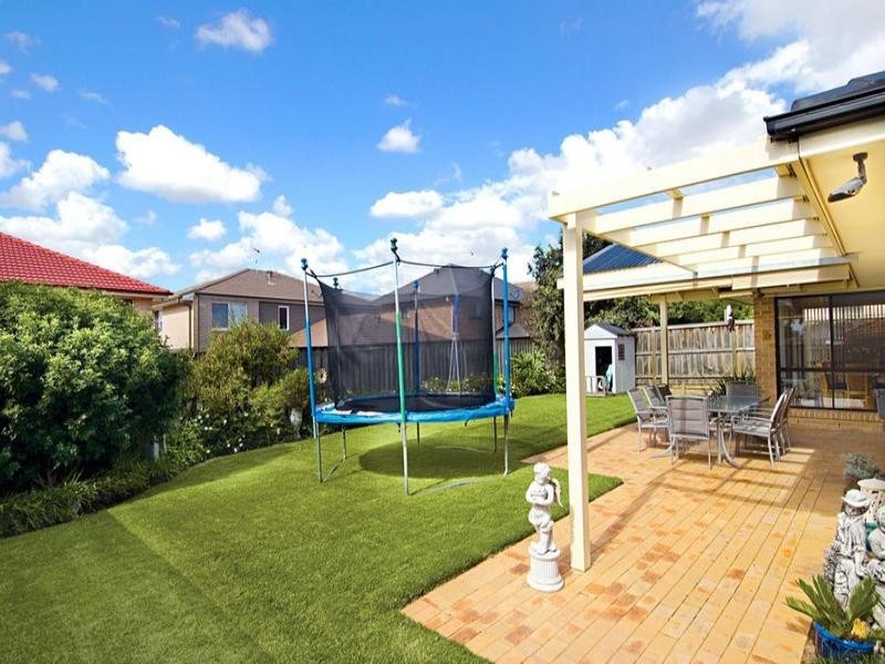 27 Cunningham Parade, Kellyville NSW 2155