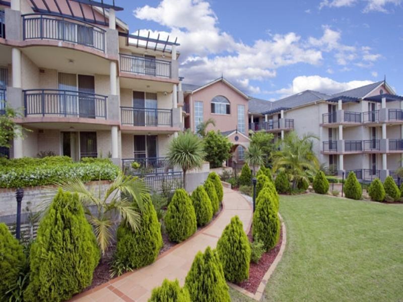 18/81 Cecil Avenue, Castle Hill NSW 2154