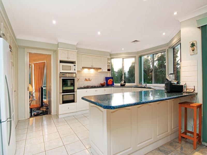 8 Lombard Place, Bella Vista NSW 2153