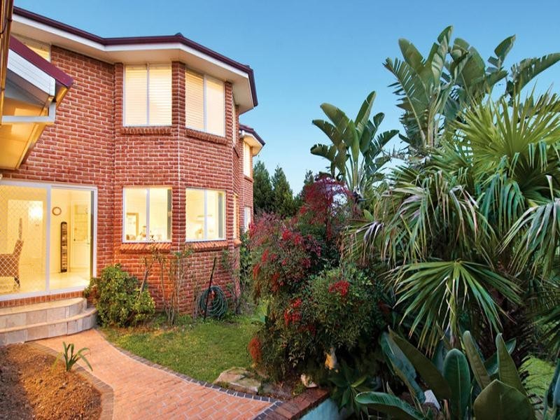 8 Lombard Place, Bella Vista NSW 2153