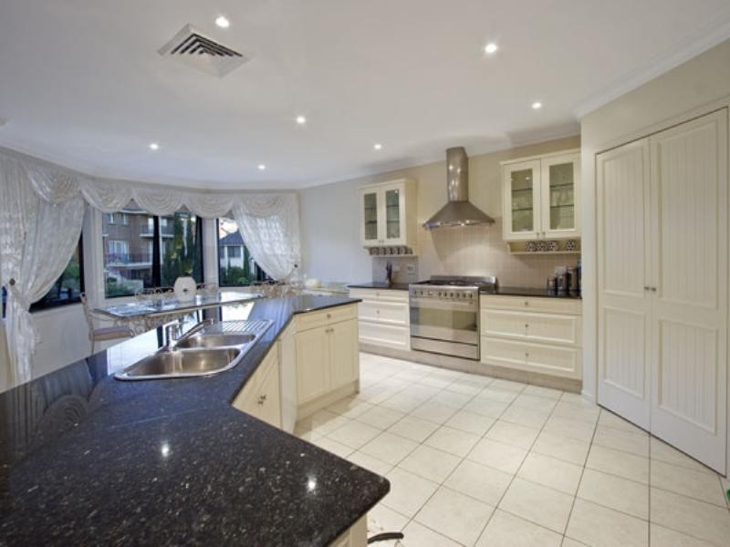 Castle Hill NSW 2154