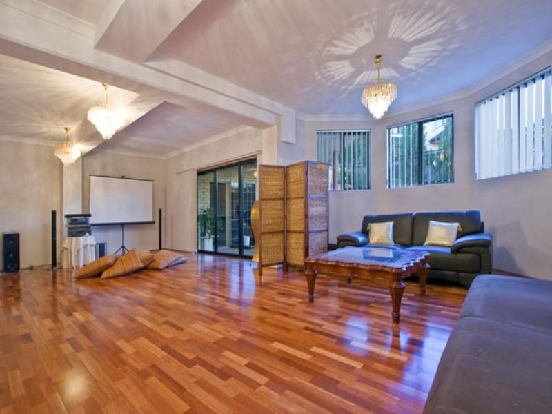 Castle Hill NSW 2154