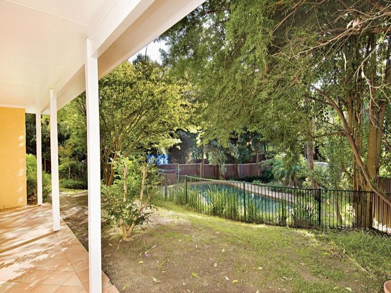 22 Winchcombe Place, Castle Hill NSW 2154