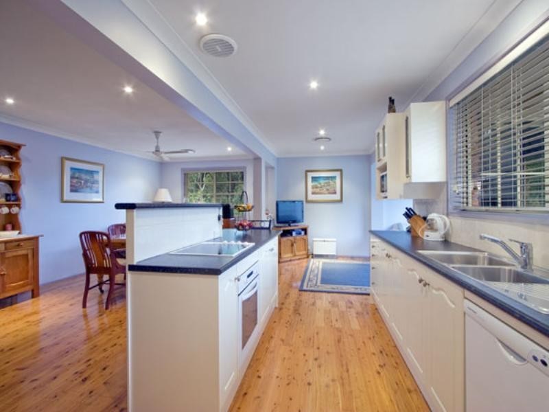 11 Woodhill Street, Castle Hill NSW 2154