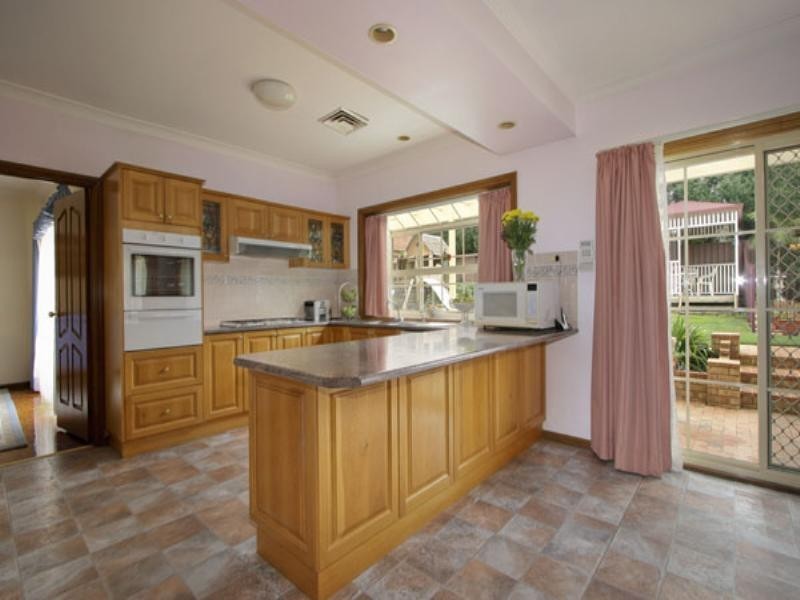 2 Parakeet Place, West Pennant Hills NSW 2125