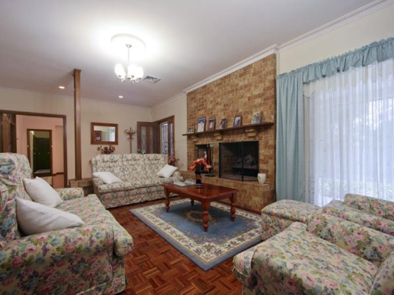 2 Parakeet Place, West Pennant Hills NSW 2125