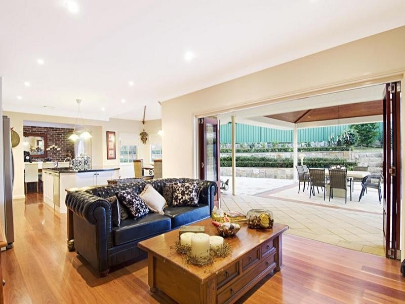 32 Redwood Close, Castle Hill NSW 2154