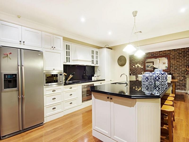 32 Redwood Close, Castle Hill NSW 2154