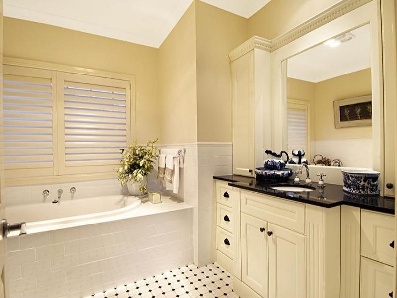 32 Redwood Close, Castle Hill NSW 2154