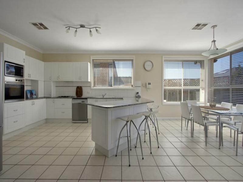 8 Pennybright Place, Kellyville NSW 2155