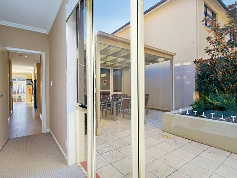 100 Linden Way, Bella Vista NSW 2153