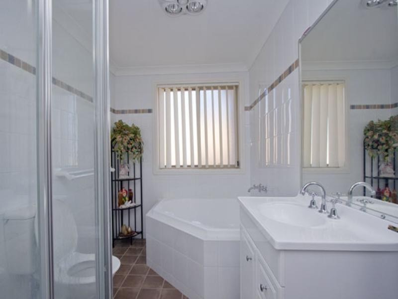 12 Commisso Court, Quakers Hill NSW 2763