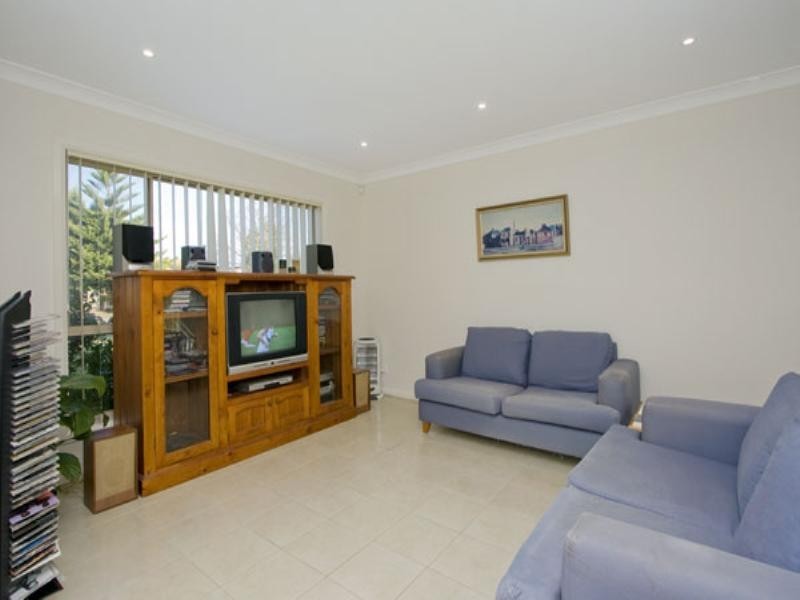 65 Farnham Road, Quakers Hill NSW 2763