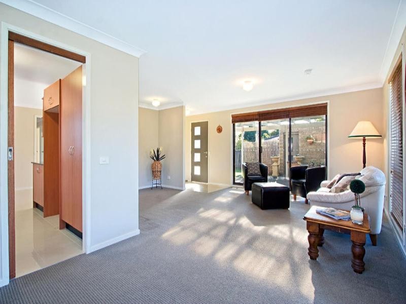 16 Battlement Crescent, Castle Hill NSW 2154