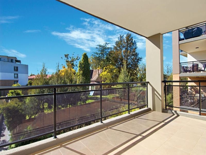 77/2-4 Purser Avenue, Castle Hill NSW 2154