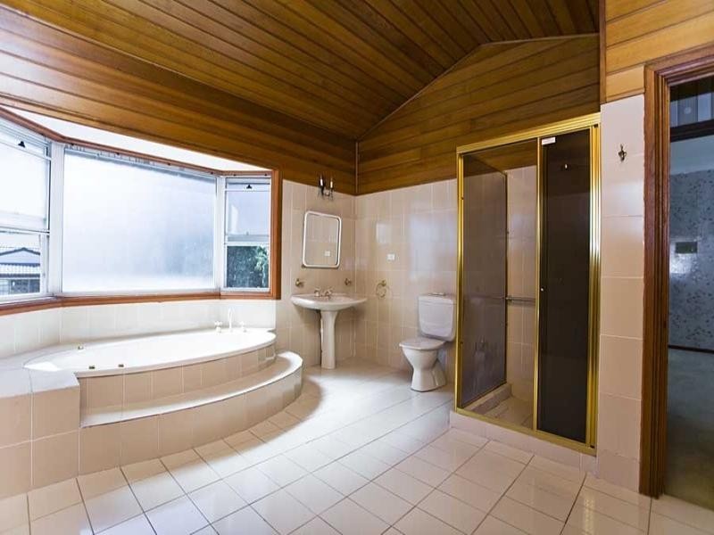 27 Galahad Crescent, Castle Hill NSW 2154