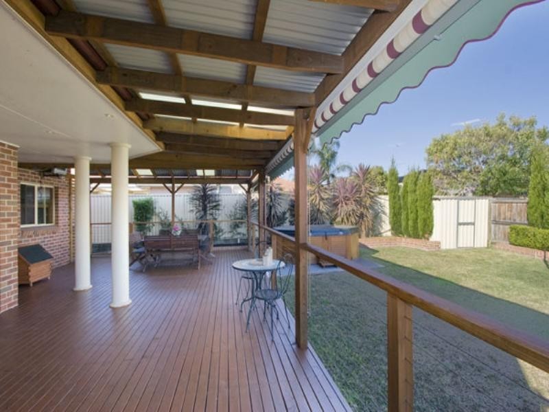 162 Brampton Drive, Beaumont Hills NSW 2155