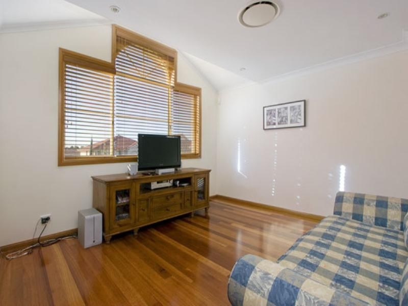 162 Brampton Drive, Beaumont Hills NSW 2155