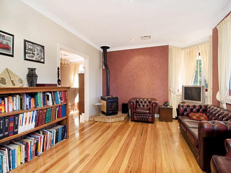 18 Redwood Close, Castle Hill NSW 2154