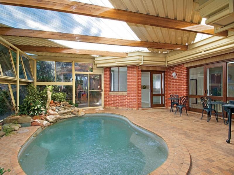 18 Redwood Close, Castle Hill NSW 2154