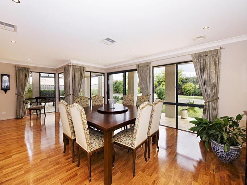 44 Edgewater Drive, Bella Vista NSW 2153