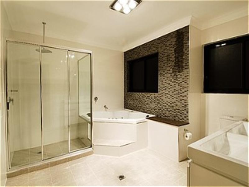 2 Oakwood Place, Kellyville NSW 2155