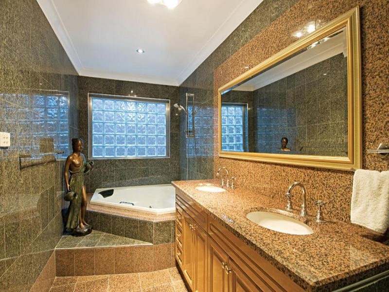 4 Tamboura Avenue, Baulkham Hills NSW 2153