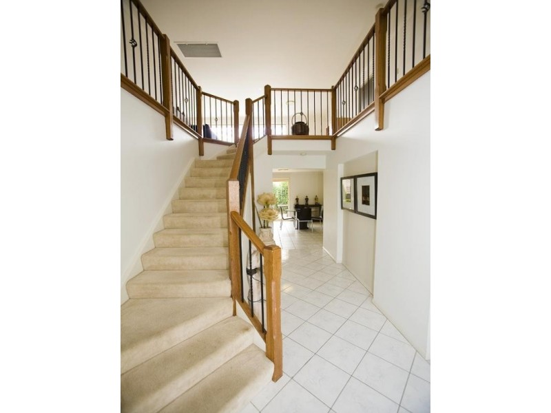 10 Bordeaux Crescent, Castle Hill NSW 2154