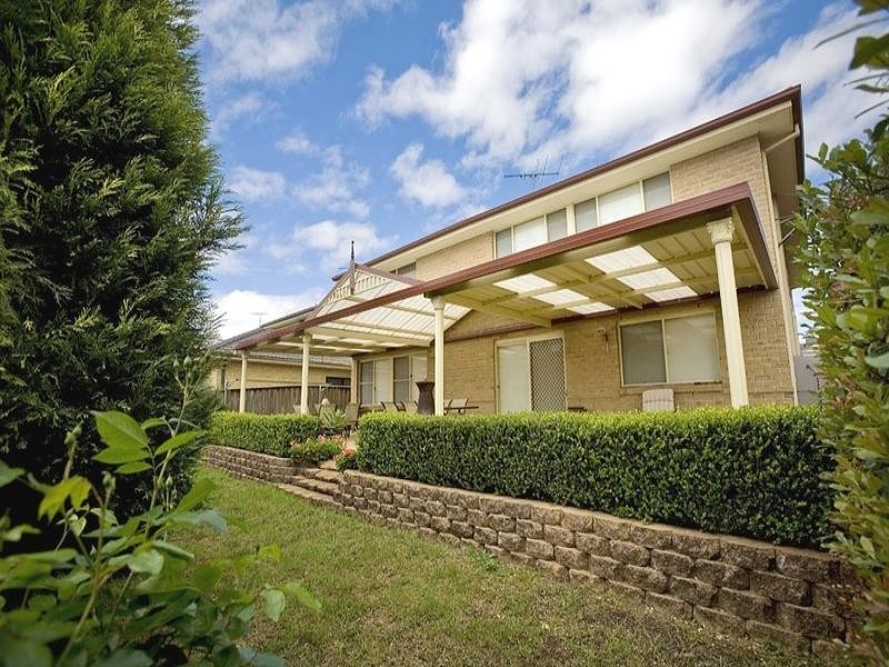 10 Bordeaux Crescent, Castle Hill NSW 2154