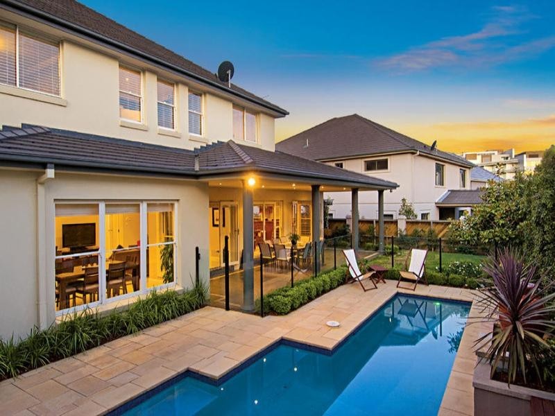 34 Edgewater Drive, Bella Vista NSW 2153