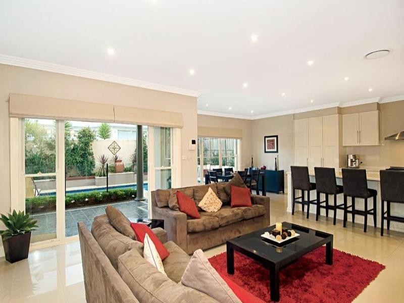 34 Edgewater Drive, Bella Vista NSW 2153