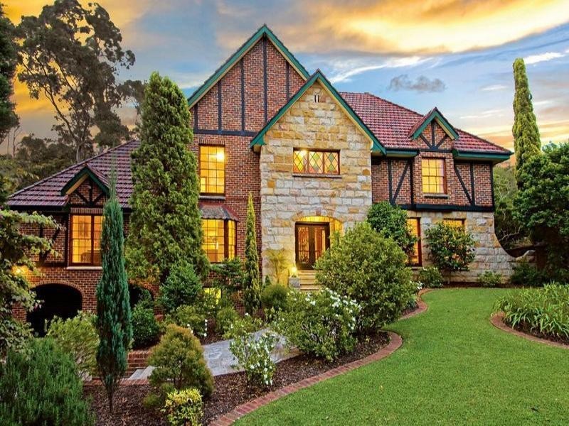 27 Copperleaf Way, Castle Hill NSW 2154