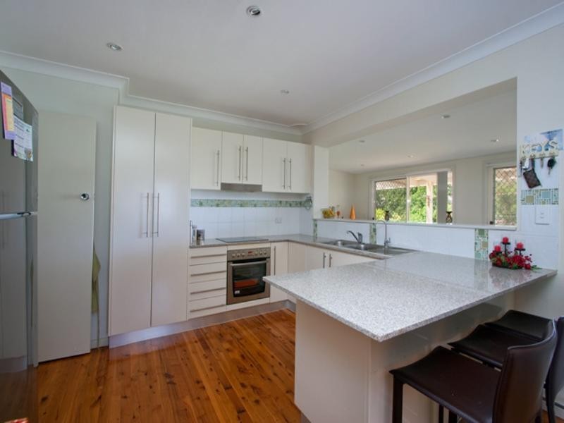 22 Garthowen Crescent, Castle Hill NSW 2154