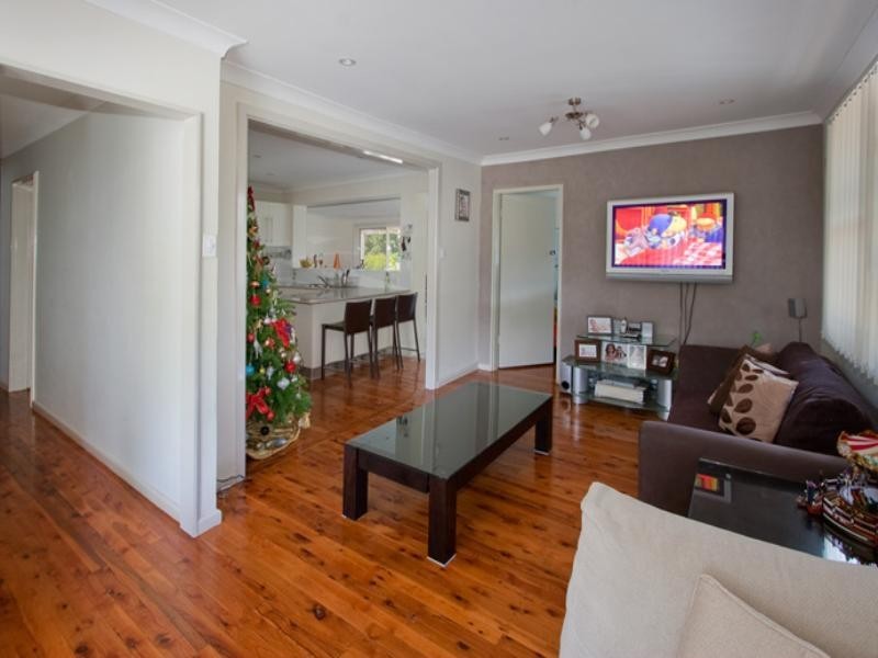 22 Garthowen Crescent, Castle Hill NSW 2154