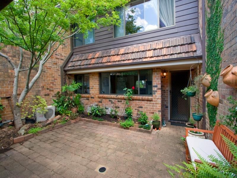 3/2 Cross Street, Baulkham Hills NSW 2153