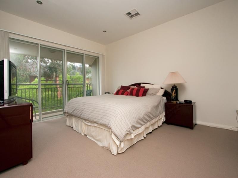 8/40 Dobson Crescent, Baulkham Hills NSW 2153