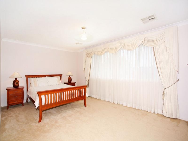 10 Wellington Avenue, Kellyville NSW 2155