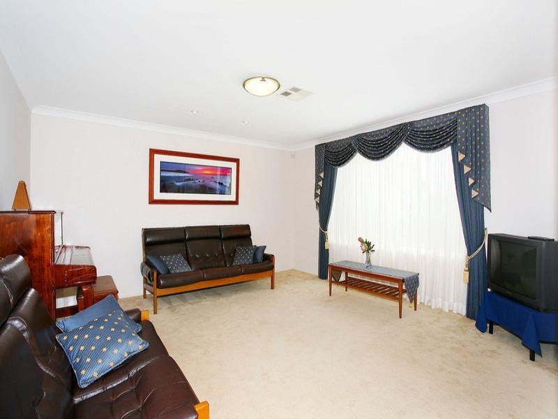 10 Wellington Avenue, Kellyville NSW 2155