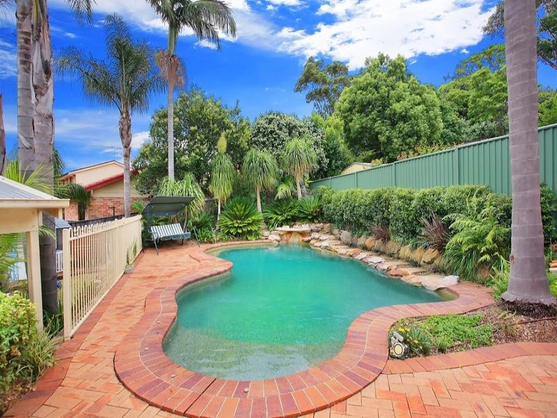 32 Candlebush Crescent, Castle Hill NSW 2154