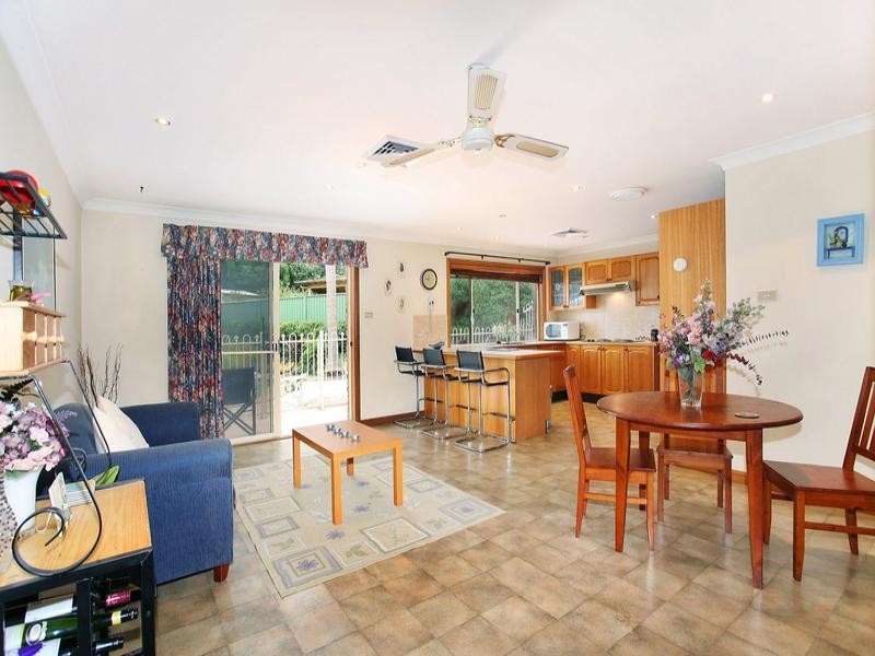 32 Candlebush Crescent, Castle Hill NSW 2154