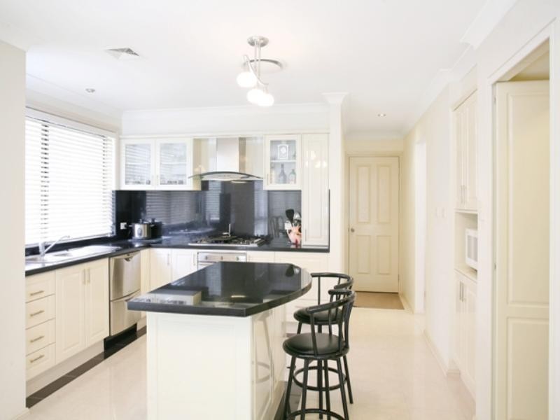 36 Edgewater Drive, Bella Vista NSW 2153