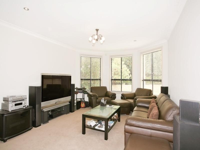 36 Edgewater Drive, Bella Vista NSW 2153