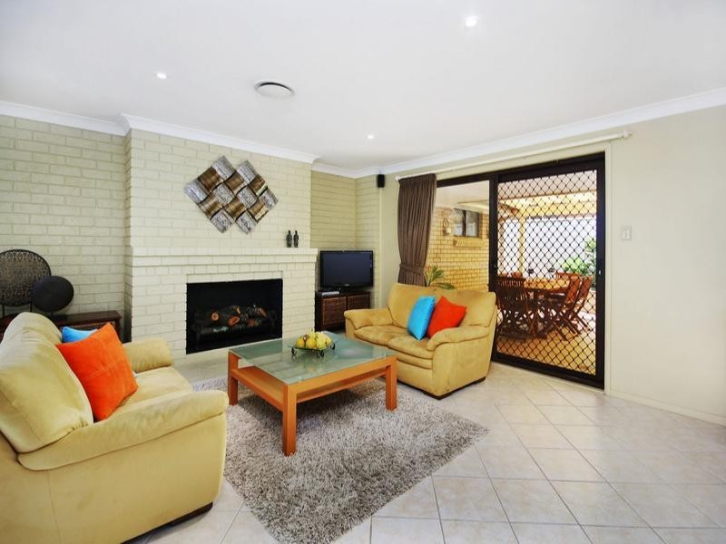 6 Waterloo Avenue, Castle Hill NSW 2154