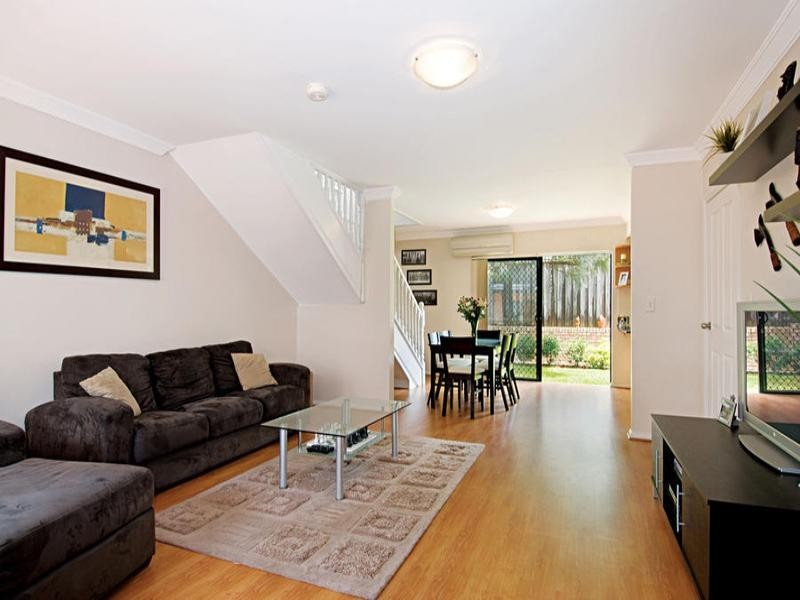 2/28 Edward Street, Baulkham Hills NSW 2153