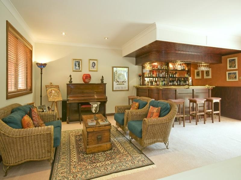 12 Winchcombe Place, Castle Hill NSW 2154