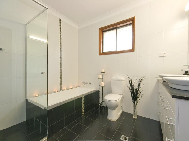 12 Winchcombe Place, Castle Hill NSW 2154