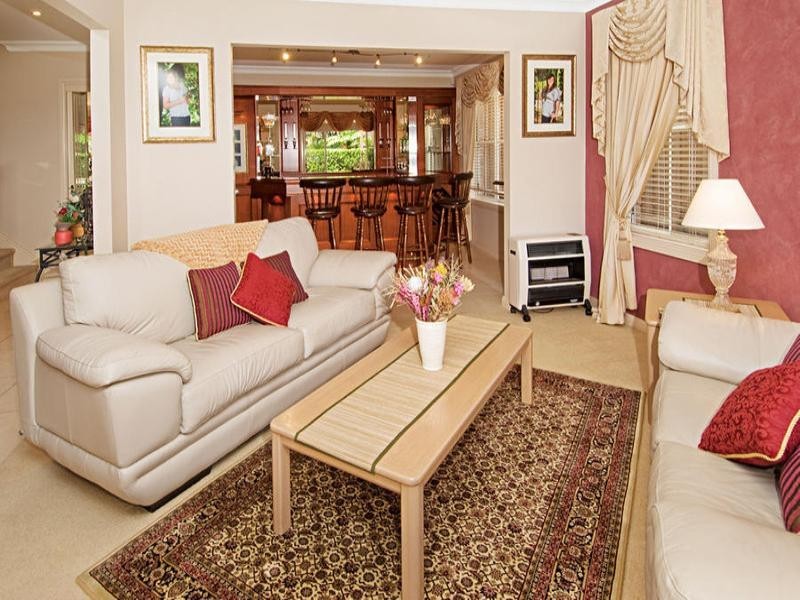 4 Chepstow Drive, Castle Hill NSW 2154